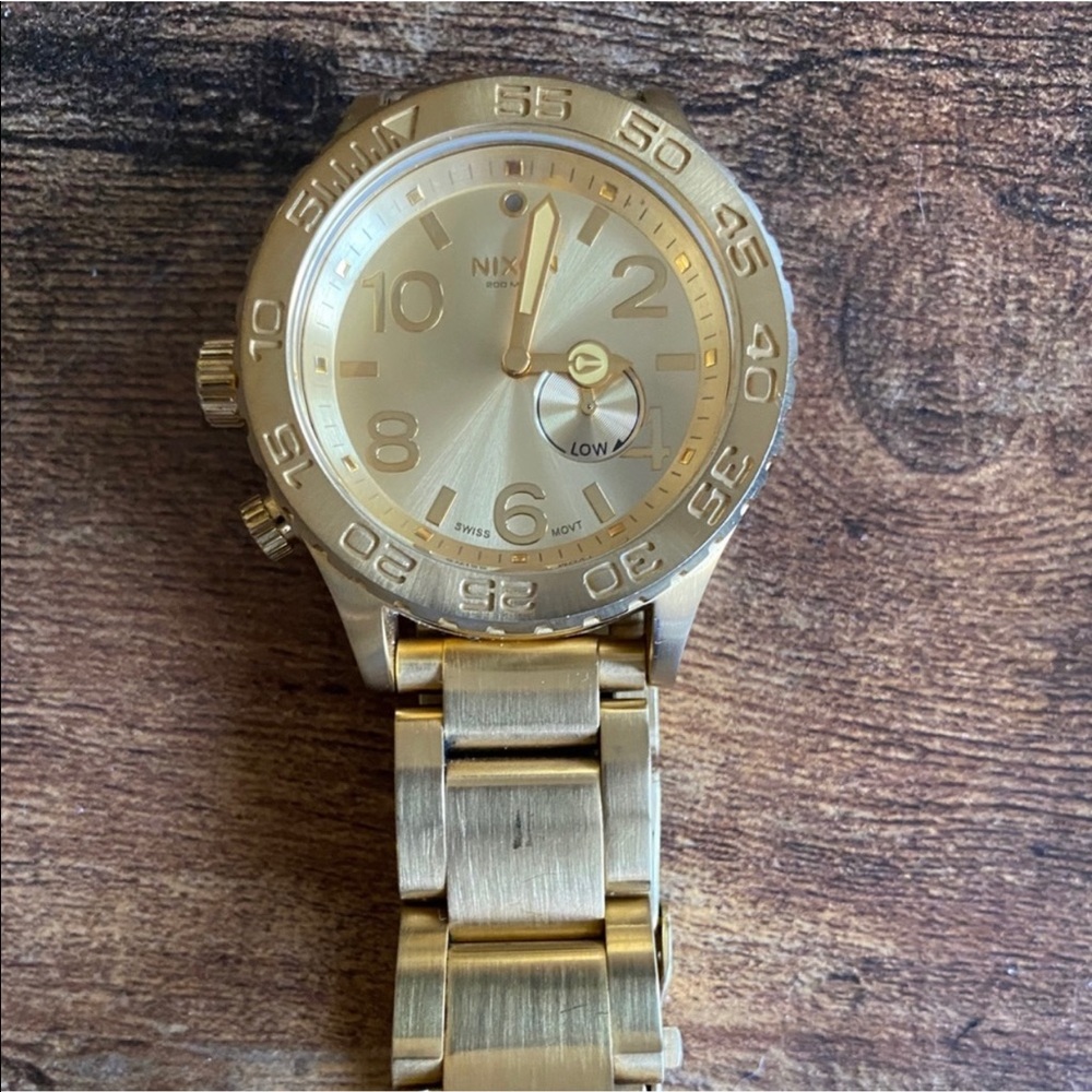Nixon 42-20 tide